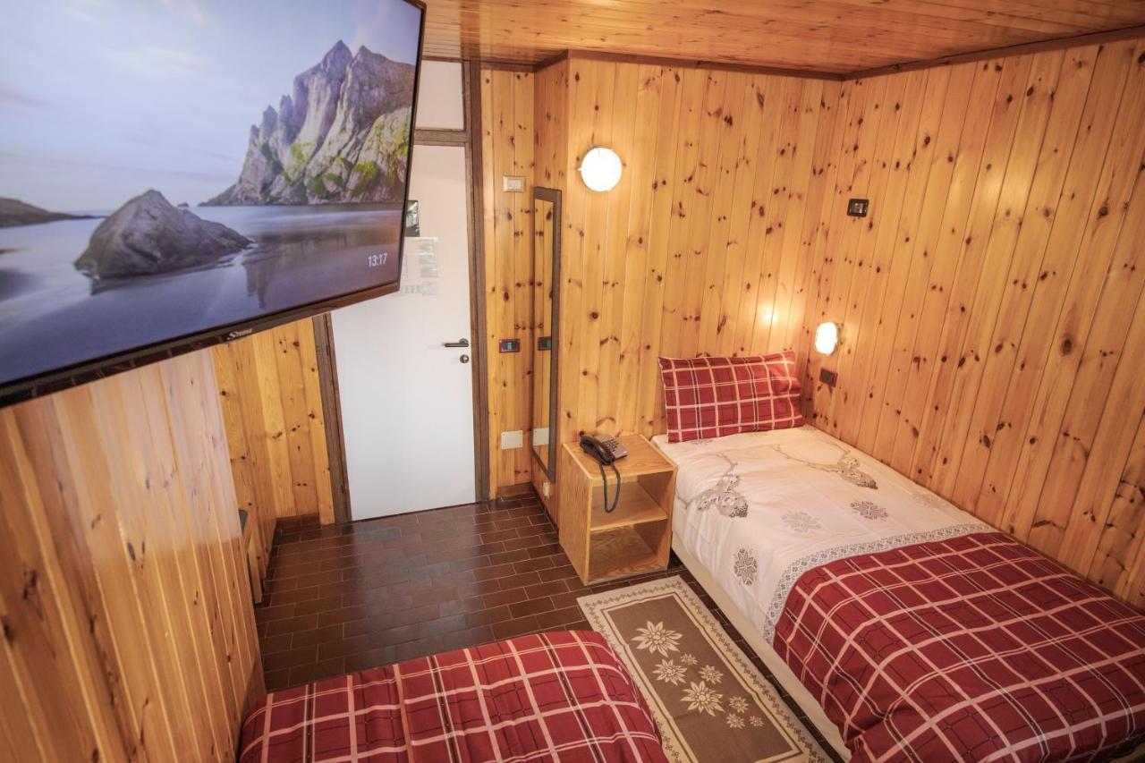 Albergo Quarto Pirovano Passo Stelvio Kültér fotó