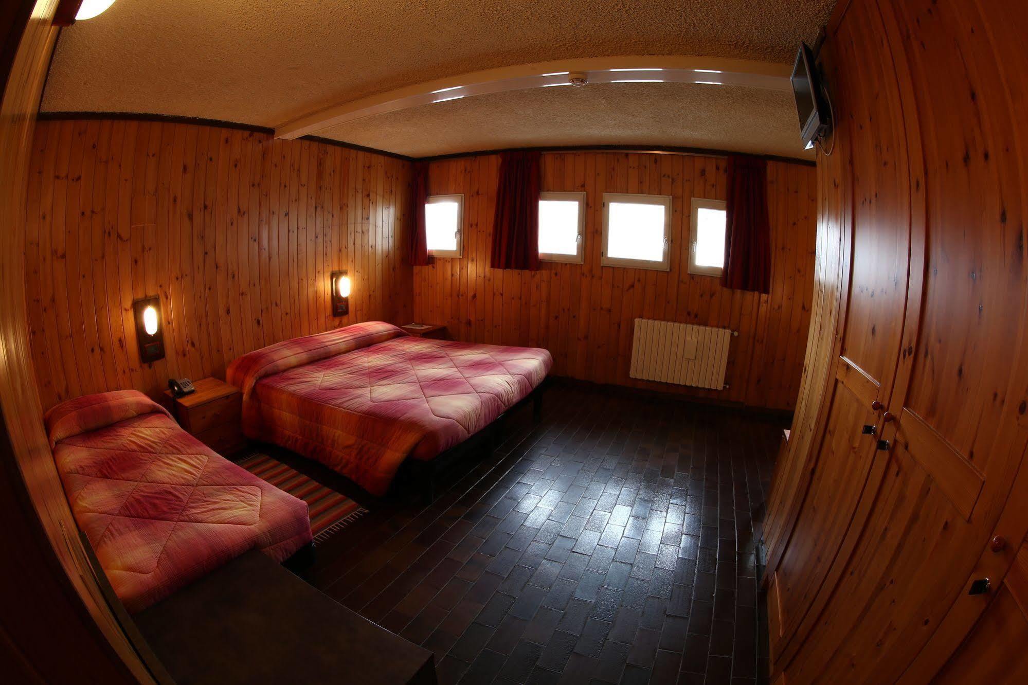 Albergo Quarto Pirovano Passo Stelvio Kültér fotó